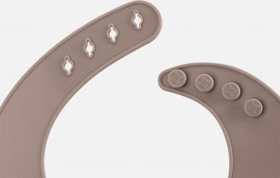 Нагрудник слюнявчик для кормления силиконовый с карманом – фото 3