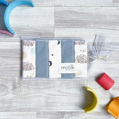 Набор платочков слюнявчиков Ёжики на экрю 5 шт