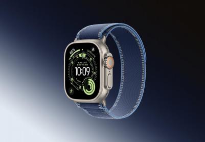 Watch Ultra 3 (2025) 49 mm Natural Titanium Case with Blue/Bright Blue Trail Loop – фото 5