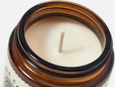 Свеча ароматическая в стеклянной банке Nature Нарцисс нероли и мускус – фото 3