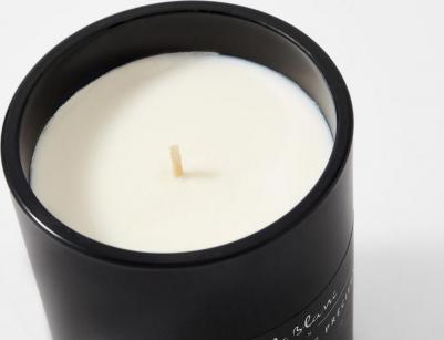 Свеча ароматическая в стекле Naturelle Лен и драгоценное дерево – фото 6