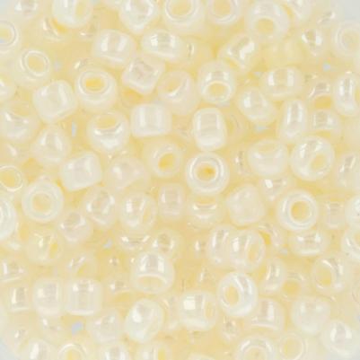 Бисер Twin 0141-0155 стекло № 0147 бледно-бежевый 2 мм