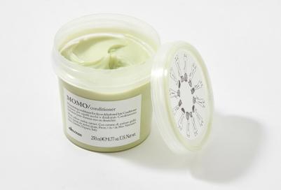 Увлажняющий кондиционер, облегчающий расчесывание волос Essential Haircare Momo Conditioner, 250 мл – фото 4