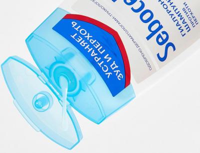 Шампунь Sebocelin Ultra Men сандаловое дерево против перхоти 400 мл – фото 1