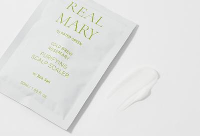 Очищающая и отшелушивающая маска для кожи головы Rosemary Purifying Scalp Scaler 50 мл – фото 7