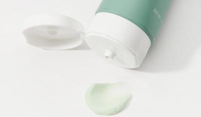 Успокаивающая маска для кожи головы с маслом таману Cold Press Tamanu Oil Soothing Scalp Pack w/ Black Current 200 мл – фото 7