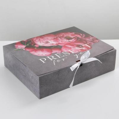 Коробка складная подарочная "Present", 31 x 24,5 x 9 см – фото 2