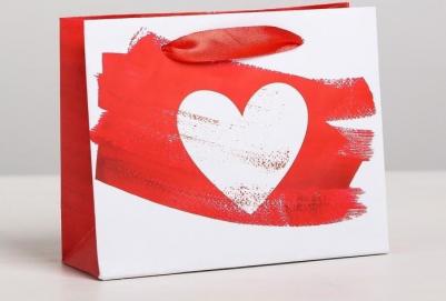 Пакет подарочный ламинированный горизонтальный Love, S 15 X 12 x 5,5 см