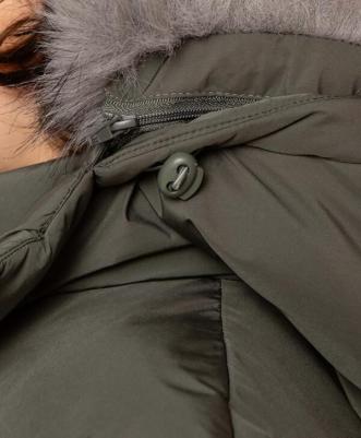 Куртка зимняя с капюшоном с мехом и принтом лапки хаки, 98, 224BBGMC4104 – фото 2