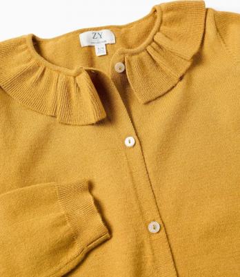 Детская вязаная куртка с рюшами, бежевый – фото 4