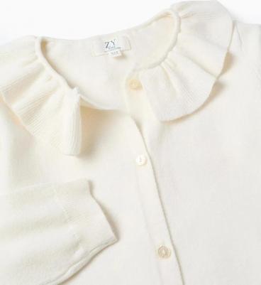 Детская вязаная куртка с рюшами, бежевый – фото 5