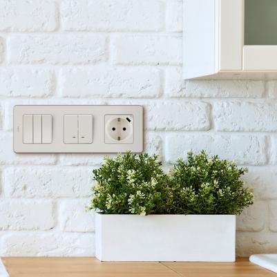 Выключатель Inspiria трехклавишный встраиваемый слоновая кость – фото 4