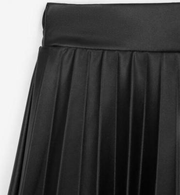 Юбка-гофре из искусственной кожи чёрная для девочки (128) – фото 4