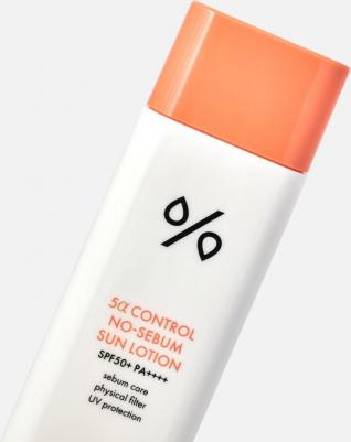 Солнцезащитный лосьон для жирной кожи 5? Control Clearing No Sebum Sun Lotion – фото 4