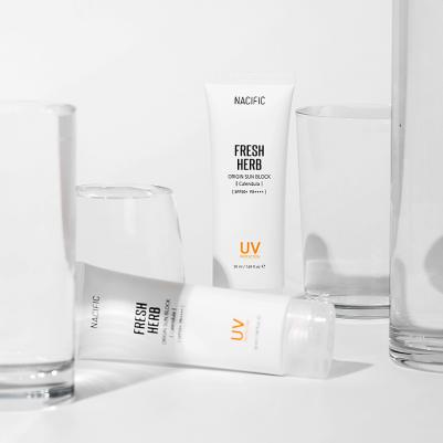 Солнцезащитный крем Fresh Herb Origin Calendula SPF 50+ PA++++ 50 мл – фото 5