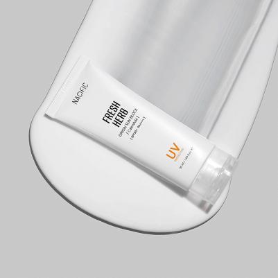 Солнцезащитный крем Fresh Herb Origin Calendula SPF 50+ PA++++ 50 мл – фото 6