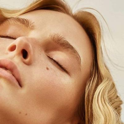 Солнцезащитное молочко для тела Молочко для лица и тела солнцезащитное SPF50 Solaire – фото 1